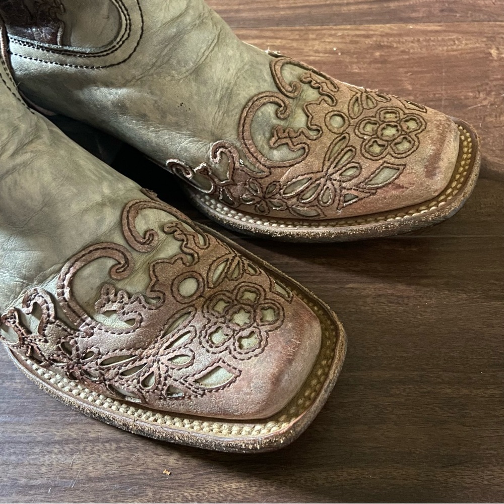 Corral Lace Overlay Leather Square Toe Cowgirl Boots - Picture 4 of 11
